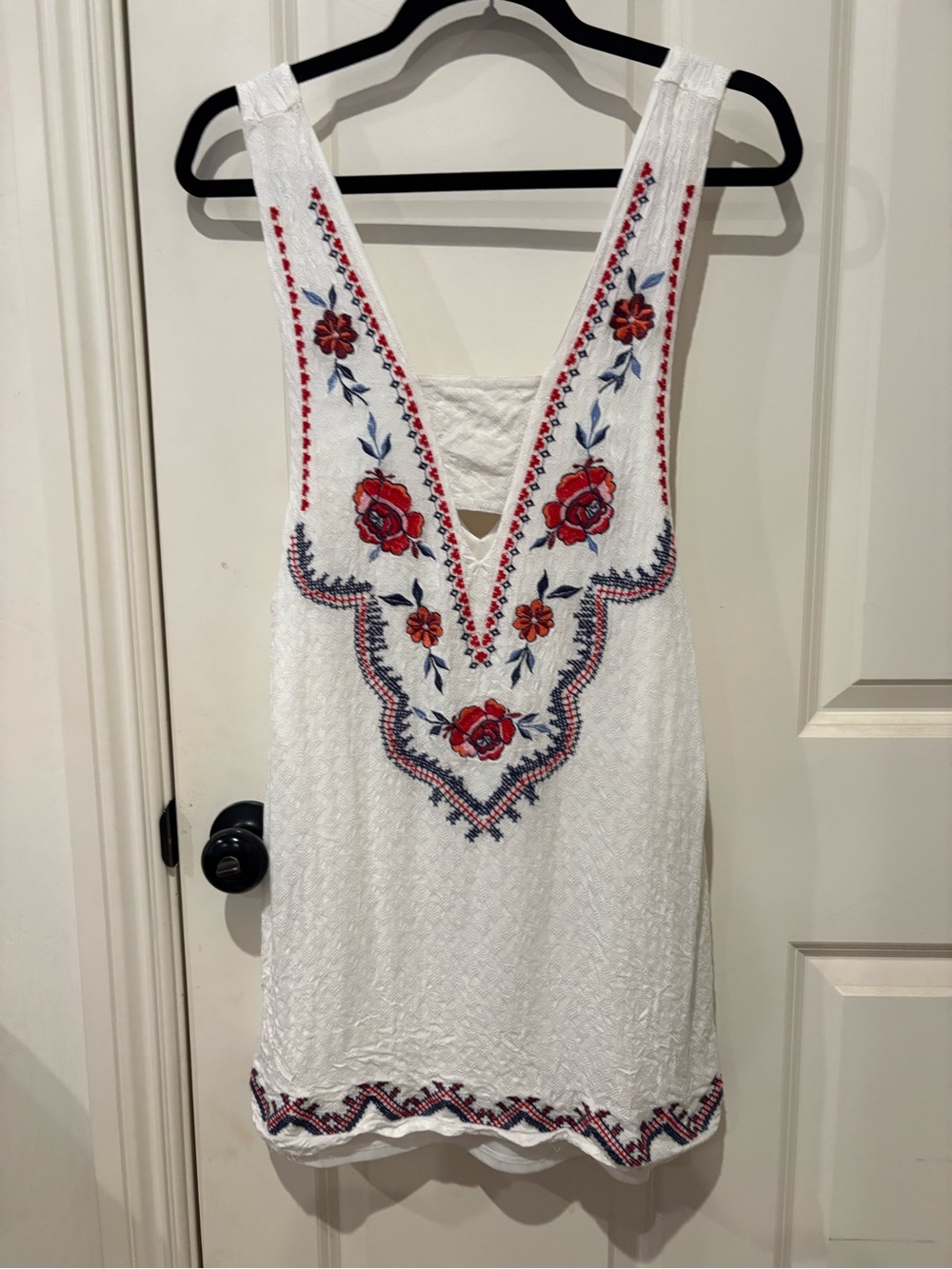 Xhilaration White Dress with Red and Navy Floral Embroidery